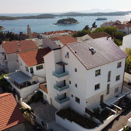 Marisa Apartments Hvar II ฮวาร์ ภายนอก รูปภาพ