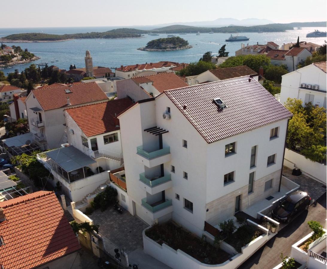 Marisa Apartments Hvar II ฮวาร์ ภายนอก รูปภาพ