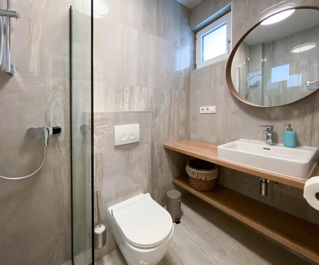 Marisa Apartments Hvar II ฮวาร์ ภายนอก รูปภาพ